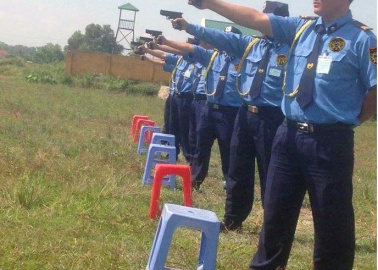 Dịch vụ vệ sĩ.